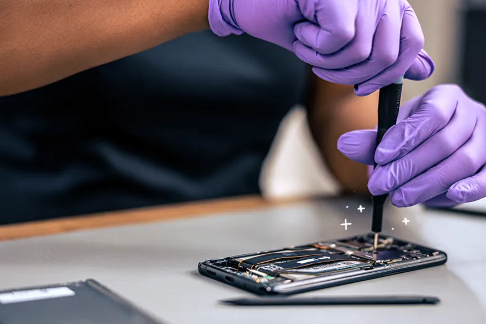 Common Mobile Problems and How Professional Repair Saves Money